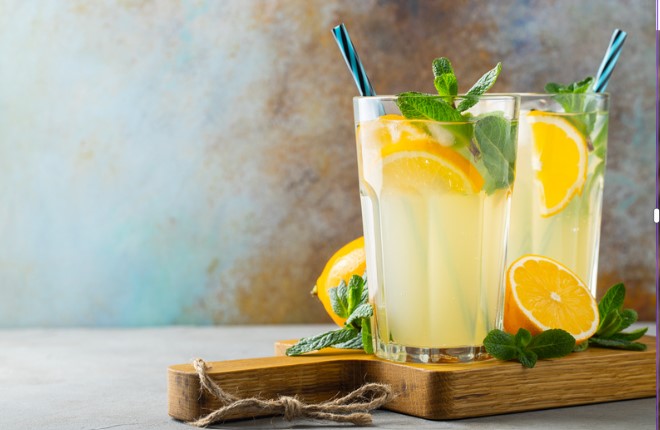 Maple Mint Lemonade Cocktail